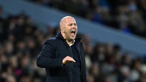 ทำไมอาร์เน่ สล็อต ถึงควรกลัวนูโน่ เอสปิริโต ซานโต ขณะที่พรีเมียร์ลีกกำลังประสบปัญหาทำให้ยุโรปต้องสงสัย 