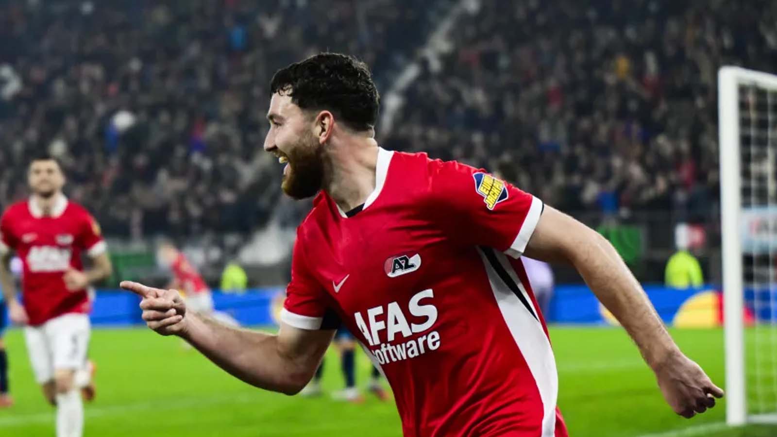 โลส บลังโกส กำลังแย่งตัวกับบาร์เซโลนาและแมนฯ ยูไนเต็ด ด้วยค่าตัว 52 ล้านปอนด์ เพื่อคว้าตัว เปดรีคนใหม่ 