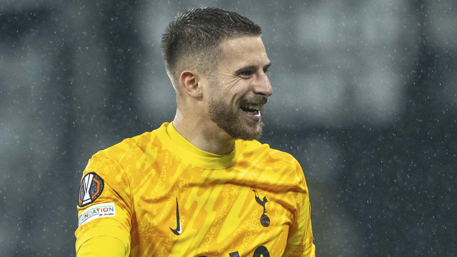 สเปอร์ส กำลังพิจารณาคว้าตัวผู้