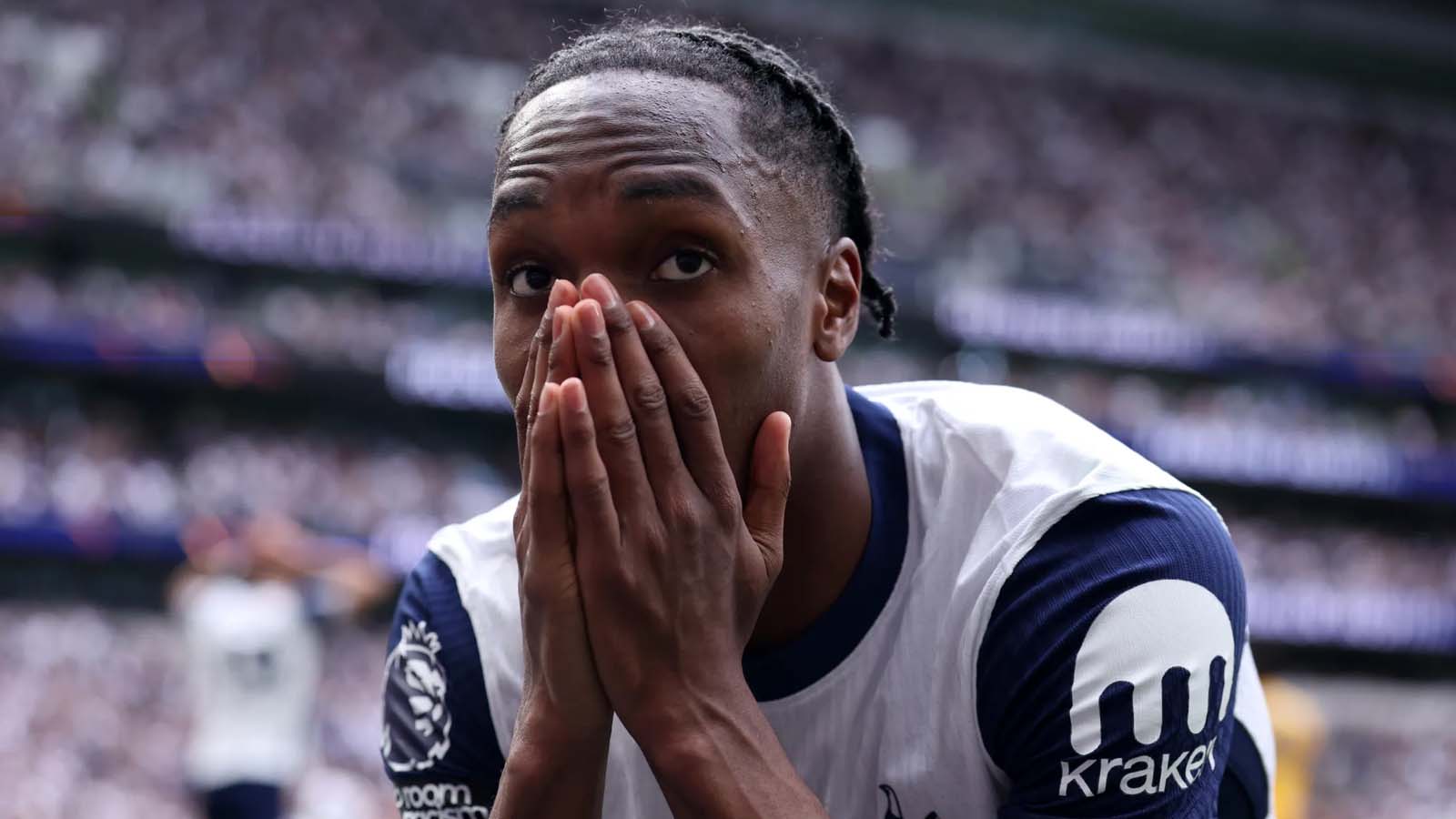 สเปอร์สเตรียมพิจารณาข้อเสนอในเดือนมกราคม ท่ามกลางความกังวลเรื่องโอกาสลงเล่น 