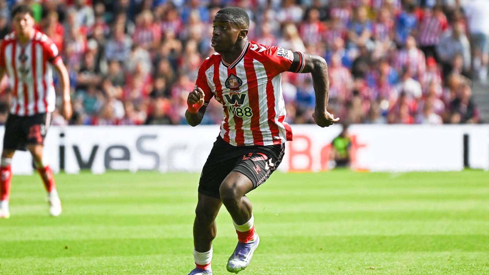 แมนฯ ยูไนเต็ด และเชลซี เจออุปสรรคในการไล่ล่าตัวดาวเตะของซันเดอร์แลนด์ ก่อนตลาดซื้อขายนักเตะเดือนมกราคมจะเปิดขึ้น 